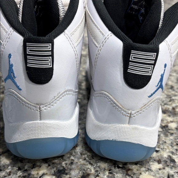 Legend Blue & White Kids Jordan 11s - Picture 10 of 13